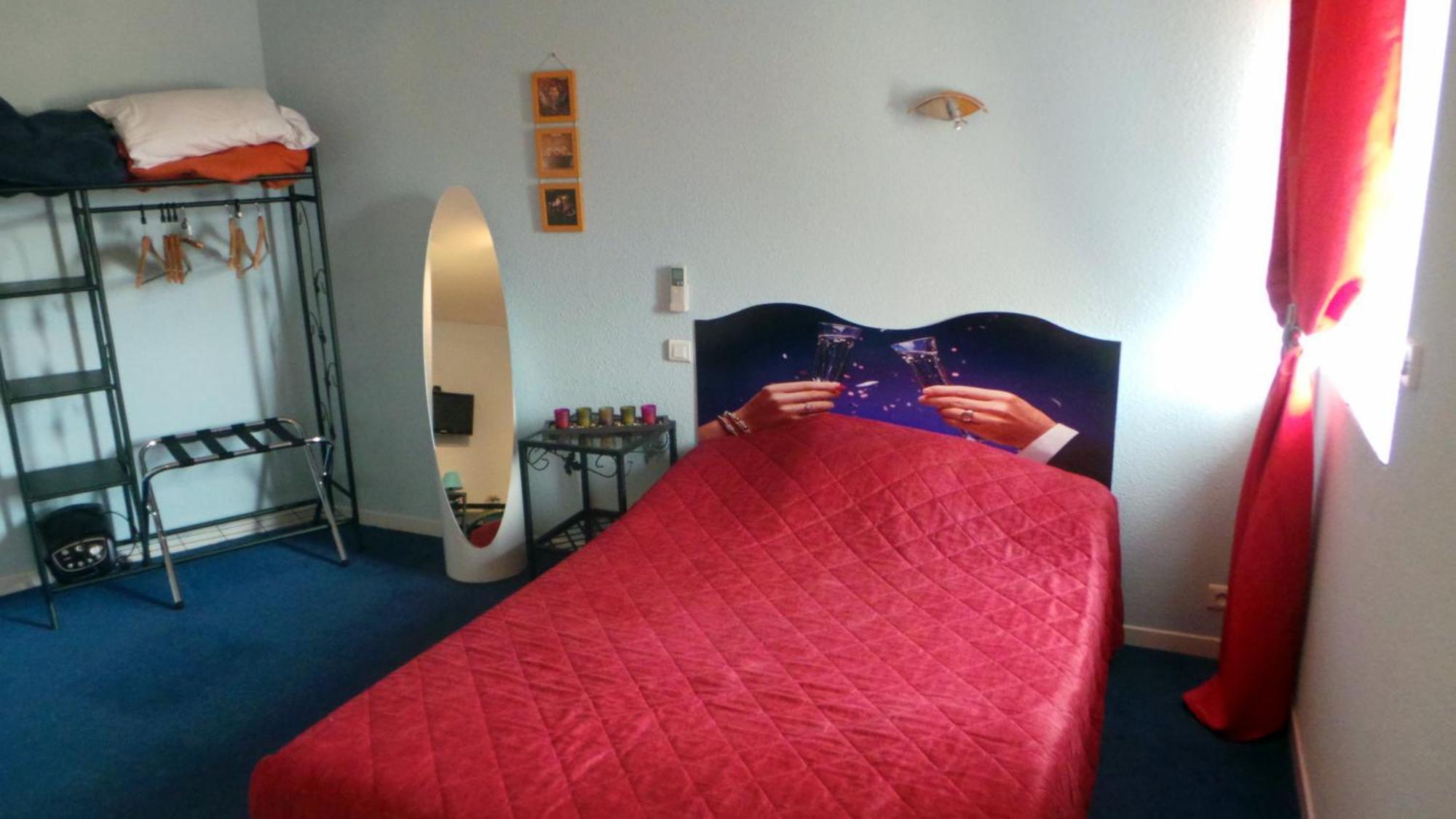 Carmaux Hotel Le Gambetta חדר תמונה