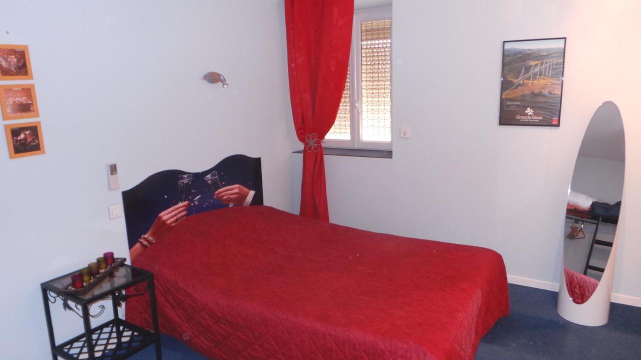 Carmaux Hotel Le Gambetta חדר תמונה